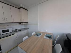 Baiona, primera línea de Playa Ladeira, terraza.