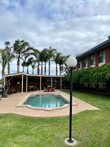 Mirambeena Motel