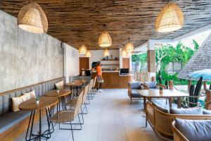 Roomates Beach Hostel Canggu by Ini Vie Hospitality