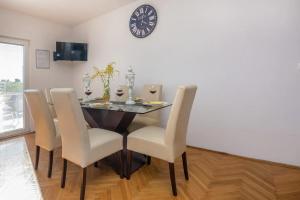 Apartments for families with children Vir - 20987