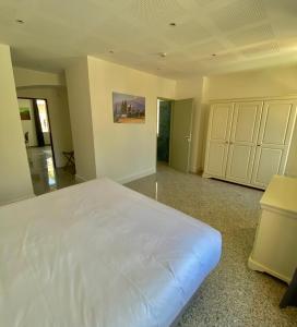 Hotels Hotel La Falaise : photos des chambres