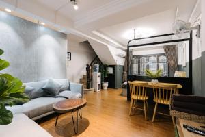 KemKayVilla w 5BR_ Bathtub_RooftopViews_30s to HoanKiem Lake