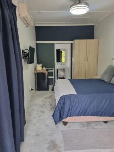 12onParkesLane