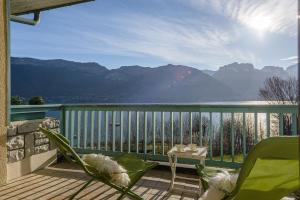 Maisons de vacances SEVRIER-Unique Villa Chante au Vent, piscine et Vue Lac 8pers, LLA Selections by Location lac Annecy : photos des chambres