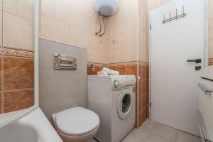 Erholung free garage space