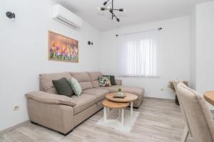 Erholung free garage space