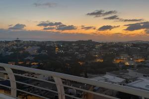 Jaysky penthouse on Etna Street