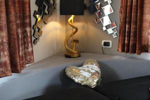 B&B Bellavista Exclusive in zona centrale con piscina -Jacuzzi vista lago LA COLAZIONE viene servita in una pasticceria rinomata ed esclusiva esterna alla struttura