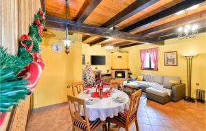 Amazing Home In Adamovec With Sauna 