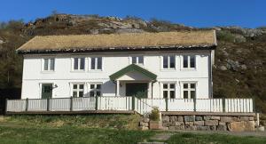 Duplex Apartment room in Kabelvåg Feriehus & Camping