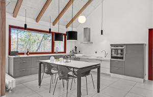 Gorgeous Home In Grenaa With Wifi