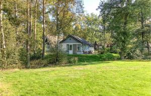 Amazing Home In Stramproy With Wifi