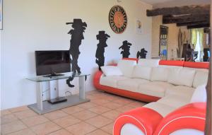 Maisons de vacances Nice Home In Janville With Wifi And 6 Bedrooms 2 : photos des chambres