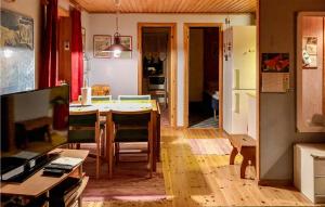 2 Bedroom Awesome Home In Idre