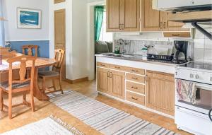 2 Bedroom Cozy Apartment In Boliden