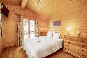 Chalet Gentil Family friendly Mountain getaway