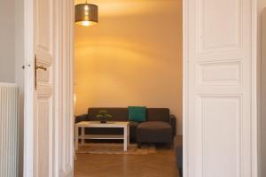 Vibrant 3BR near AKH Hospital - Perfect for Groups