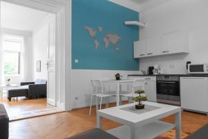 Vibrant 3BR near AKH Hospital - Perfect for Groups
