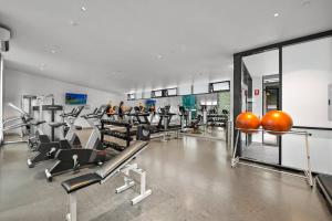 Exclusive Stays - Southbank Podium