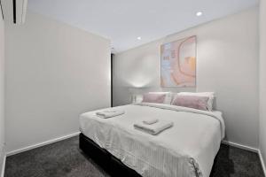 Exclusive Stays - Southbank Podium