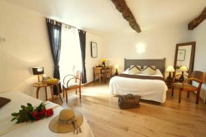 Hotels Logis Hotel Restaurant LA BARGUILLERE : photos des chambres