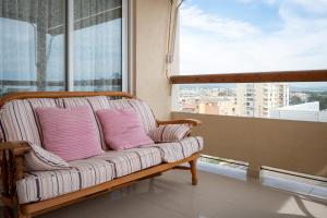 AT100 Apartamento alto con las vistas del mar