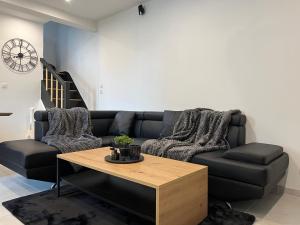 Appartements Maison de ville moderne proche du centre-ville : photos des chambres