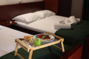 Triple Room with Sea View room in Hotel Mollanji