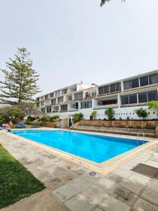 HOLIDAYS BEACH & POOL ,AIRCOND , Las Americas