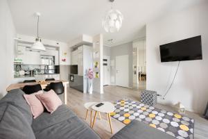 Ursynów Geometric Homey Apartment