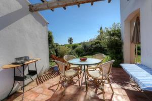 Villas Villa Cote Mer, Provence style, near St Tropez : photos des chambres