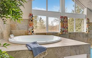 Gorgeous Home In Glesborg With Sauna