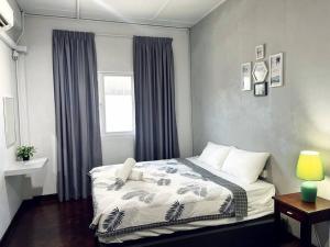 Bunk Puteh Homestay