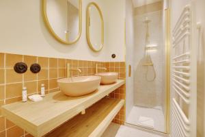 Charming apartment -2BR-6P- Montmartre