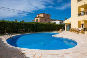 Apto con Terraza 401