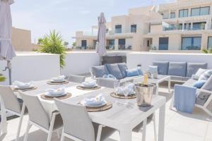 Luxurious penthouse in La Cala Casa Banderas - 3 Golf Facilites close by!