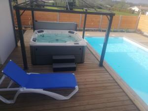 Villas Magnifique Villa sur le Bassin d'Arcachon - JACUZZI+PISCINE - 8a10pers : photos des chambres