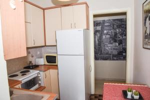 Sunny and Quiet 1 Bedroom Apt