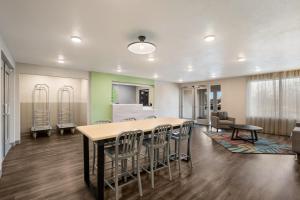 WoodSpring Suites South Brunswick - Princeton