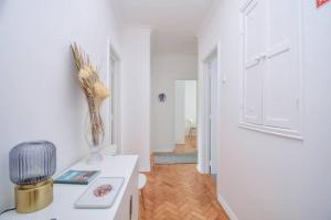 Cozy and Sunny Family Apartment