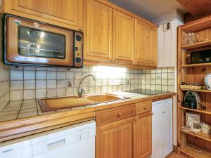 Charmant 3 pièces centre La Clusaz, 300m des pistes, balcon Sud, 6 pers, parking et ski à proximité - FR-1-437-84