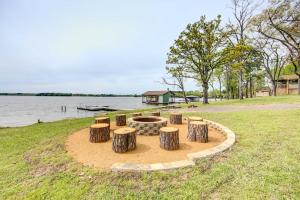 Mineola Lake House w Dock & Fire Pit!