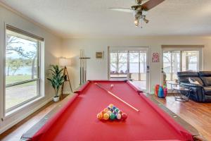 Mineola Lake House w Dock & Fire Pit!