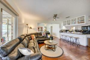 Mineola Lake House w Dock & Fire Pit!