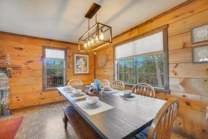 Central Sevierville Cabin with Hot Tub and Views!