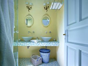 Paradisso Beach Villas