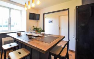 Awesome Home In Saint-Brice-De-Landell