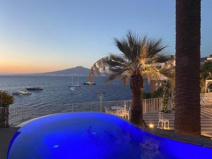 Deluxe Double Room with Balcony and Sea View