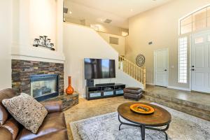 Pool, Fire Pit Central Cave Creek Retreat!