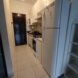 Flat Maresias 50m da Praia - 06 Mar & Tur